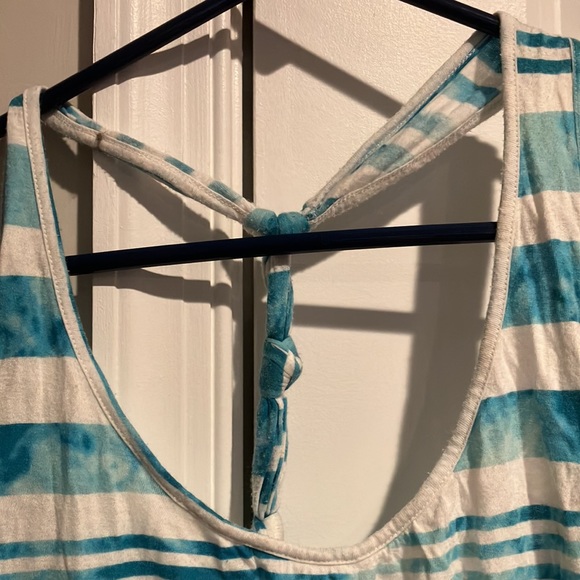 Striped Tank Top - Picture 3 of 6